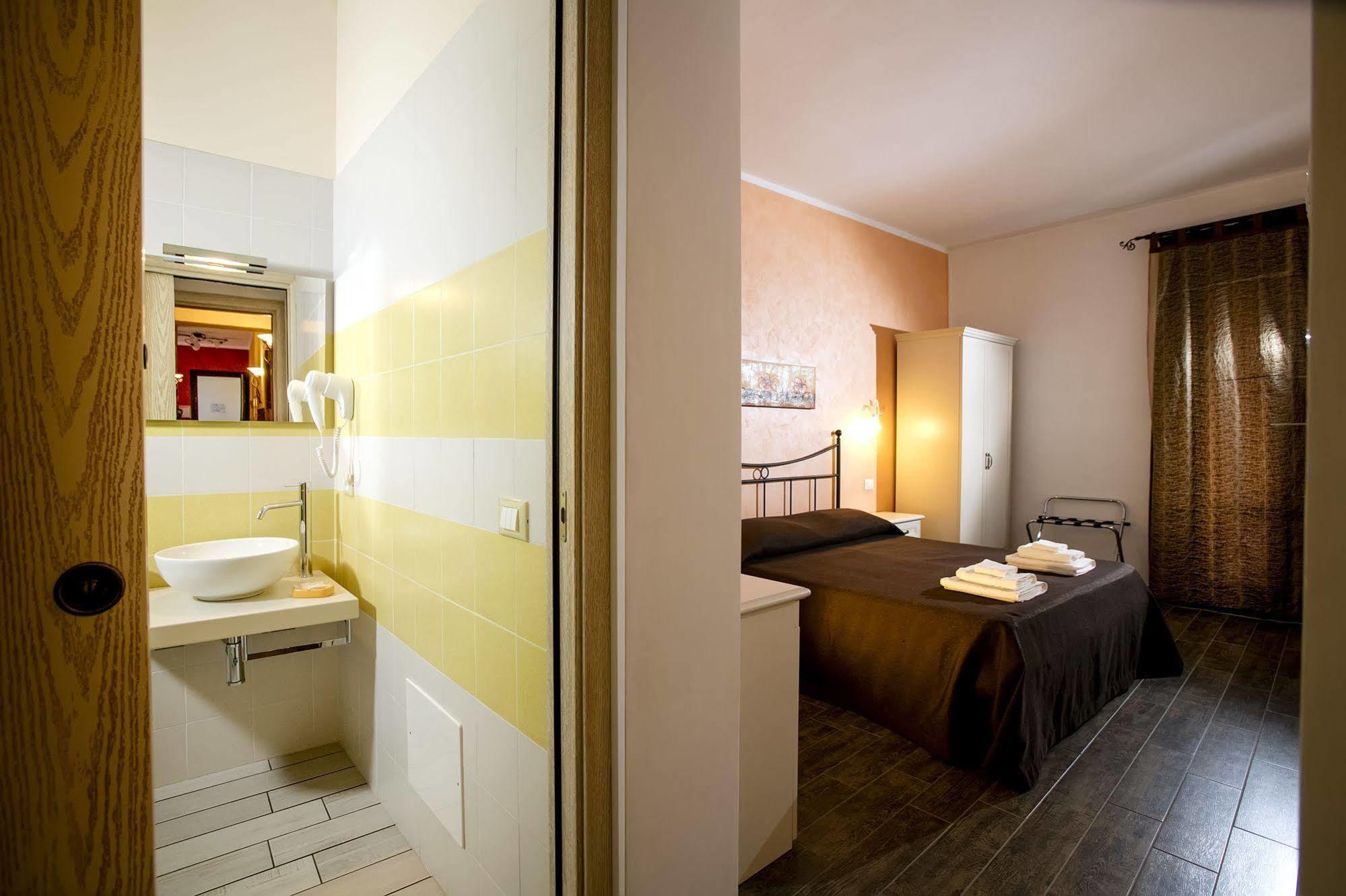 Triskell Camere & Relax 카스텔루치오 외부 사진