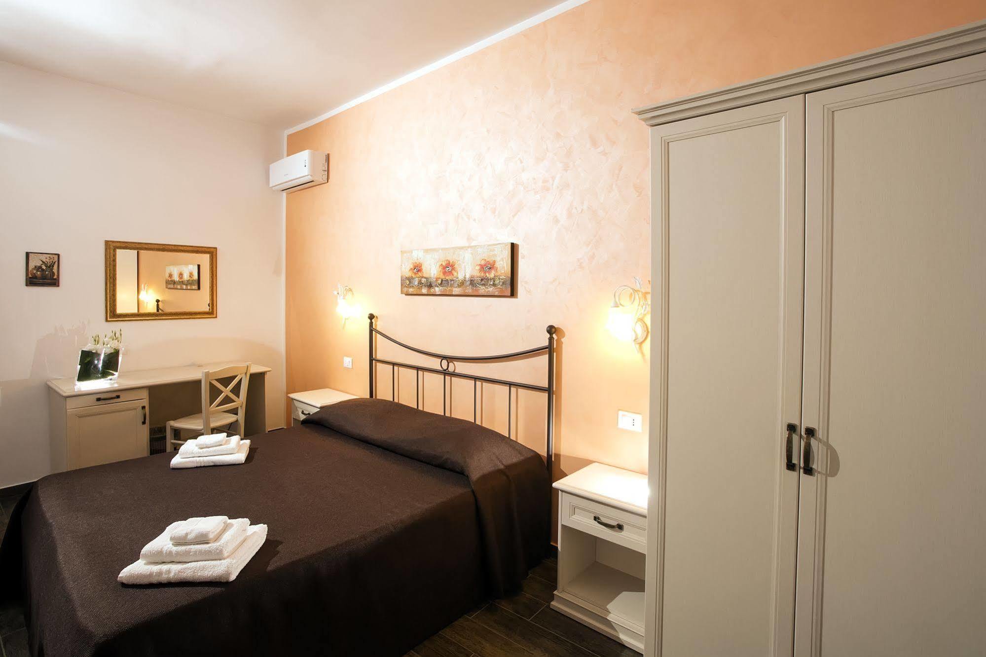 Triskell Camere & Relax 카스텔루치오 외부 사진